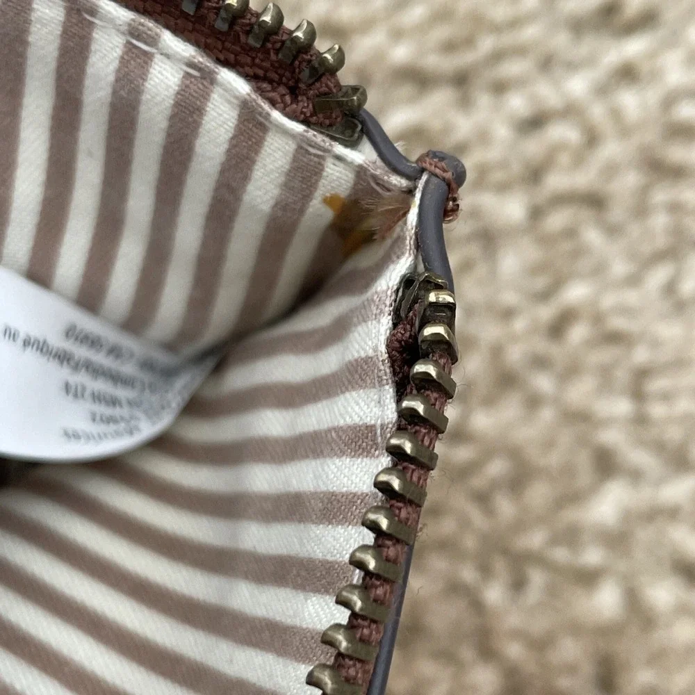 Brown Wristlet Wallet Clutch Zip‎ Around Studded Accent Small Purse - Picture 7 of 7